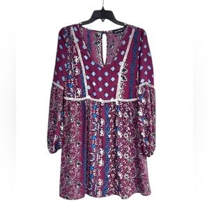 Sequin Hearts burgundy colored Bishop Sleeve Flowy mini v neck dress size small